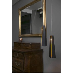 Colgante Pluma negro Faro